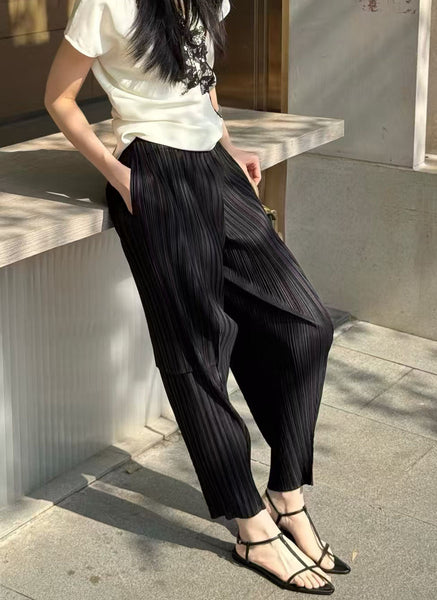Slim Pleated Pants