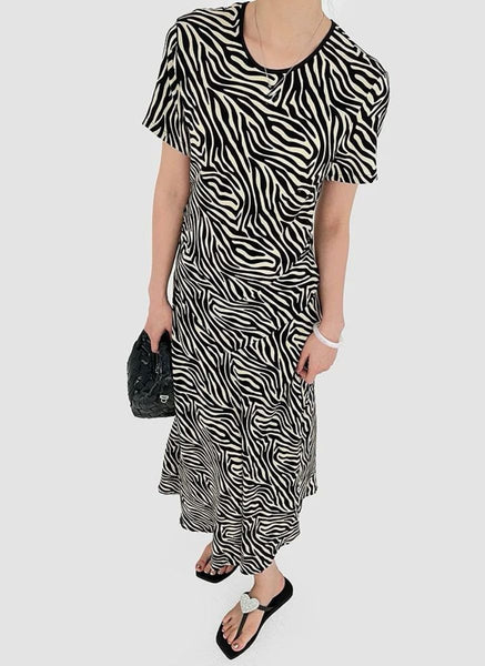 3250065 Zebra Printed Long Silk Dress *Pre-order