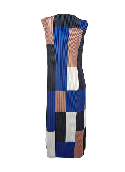 1250014 V-Neck Sleeveless Pleats Dress *Last Piece