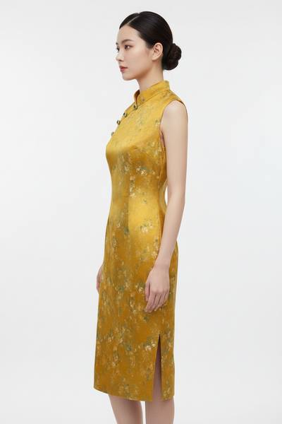 Subtle Floral Sheen Cheongsam