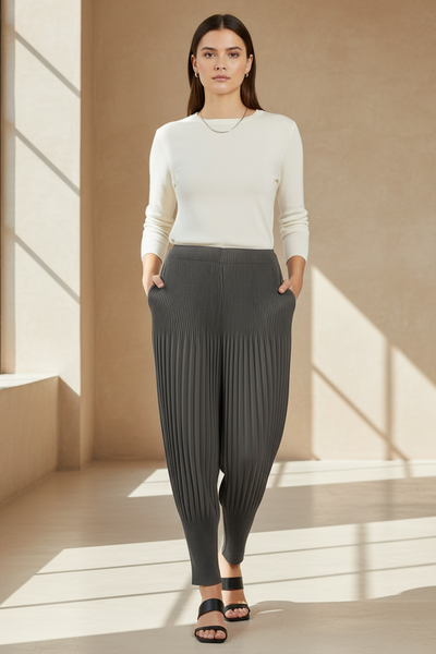 Tapered Pleated Pants
