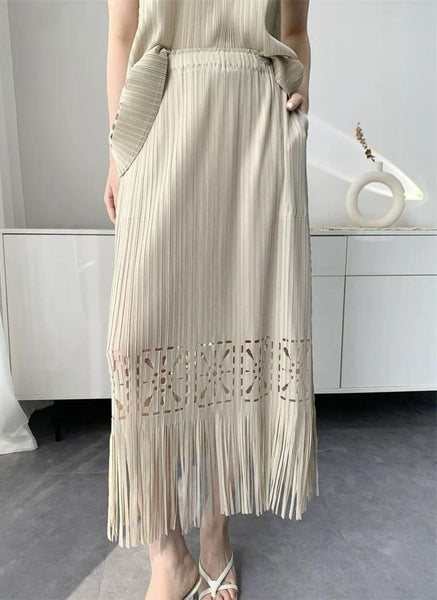 4250004 Burnt Flower Pleated Top & Tassel Skirt Set *Beige