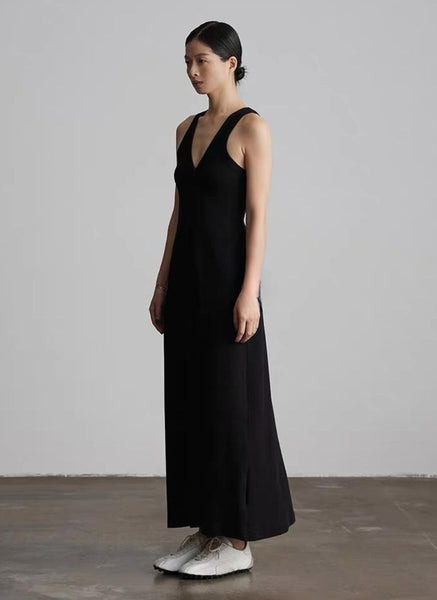 4250013 Zip Front Sleeveless Knitted Tank Dress *Black
