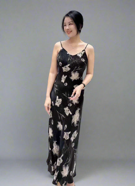 3250056 Floral Printed Slip Dress *Black