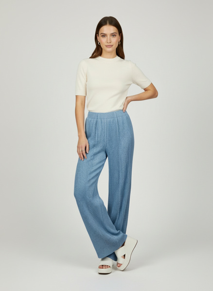 Wide-leg Pleated Pants