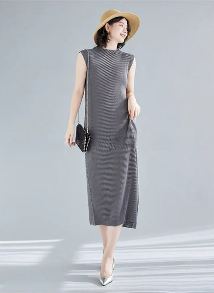3250085 High Neck Sleeveless Pleats Dress *Preorder