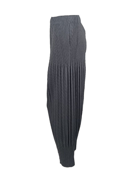 5250004 Fluffy Pleats Pants *Grey