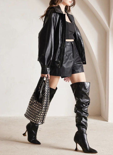 3250094 Studded Shoulder Leather Bag *Black