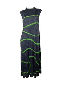 7250037 Wave Line Pleated Midi Dress