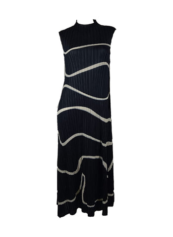 7250037 Wave Line Pleated Midi Dress