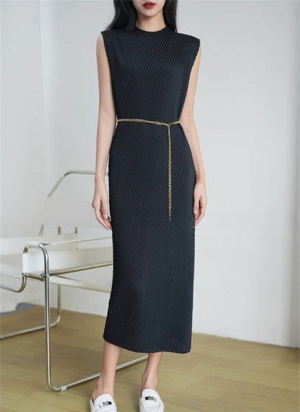 3250085 High Neck Sleeveless Pleats Dress *Last Piece
