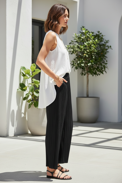 Wide-leg Pleated Pants