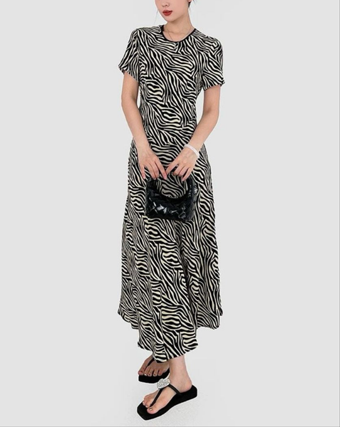 3250065 Zebra Printed Long Silk Dress