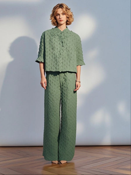 7250011 Petal Texture Button Top