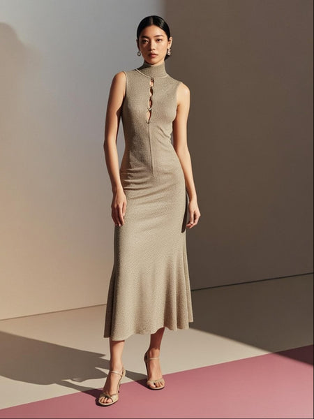 Shimmering Fitted Bodiced Gown