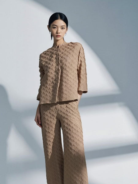 7250011 Petal Texture Button Top