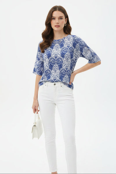 Lace Pattern Creased Top