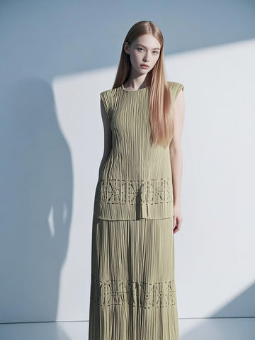 4250004 Cut-out Pleated Top & Fringe Skirt Set